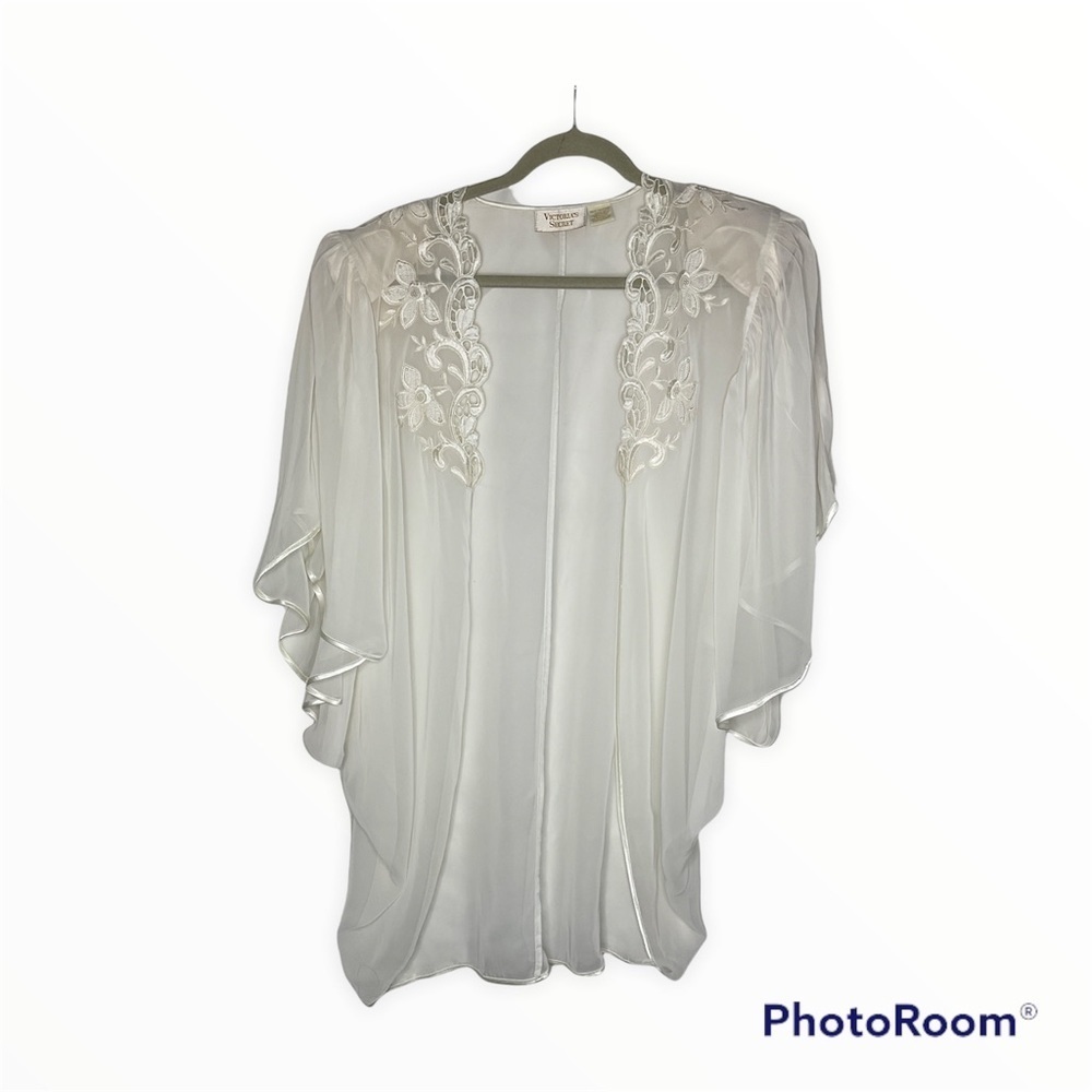 Vintage Victoria’s Secret gold‎ label robe OS